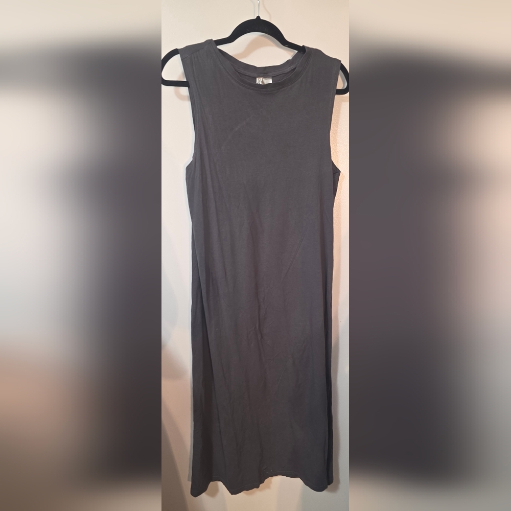 H&M Charcoal Gray Sleeveless Midi Dress